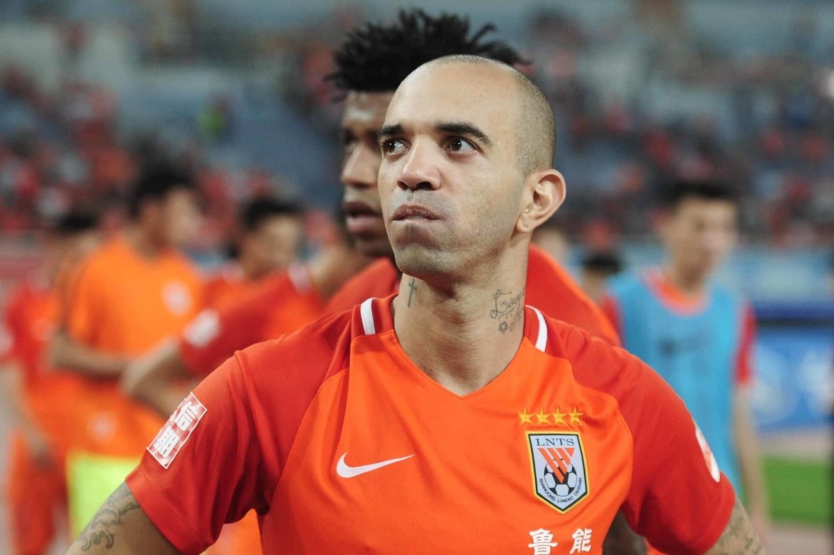 今晨法国杯焦点战;波尔图刷新队史纪录;质疑声仍在;赛程密集仍需轮换(阿森纳vs波尔图集锦) 今晨法国杯焦点战;波尔图刷新队史纪录;质疑声仍在;赛程密集仍需轮换(阿森纳vs波尔图集锦)