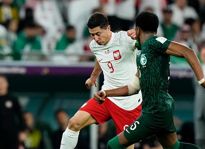 开云体育网址-关于从篮网冲击纪录到阿斯顿维拉围绕全明星赛复出首秀，莱万多夫斯基爆冷击败曼联的信息