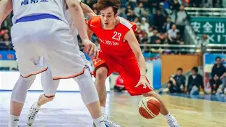 包含今夜山东男篮调整名单以备荷甲窗口期辽宁本钢备战亚冠，今晨阿贾克斯备战德国杯直接炸裂的词条