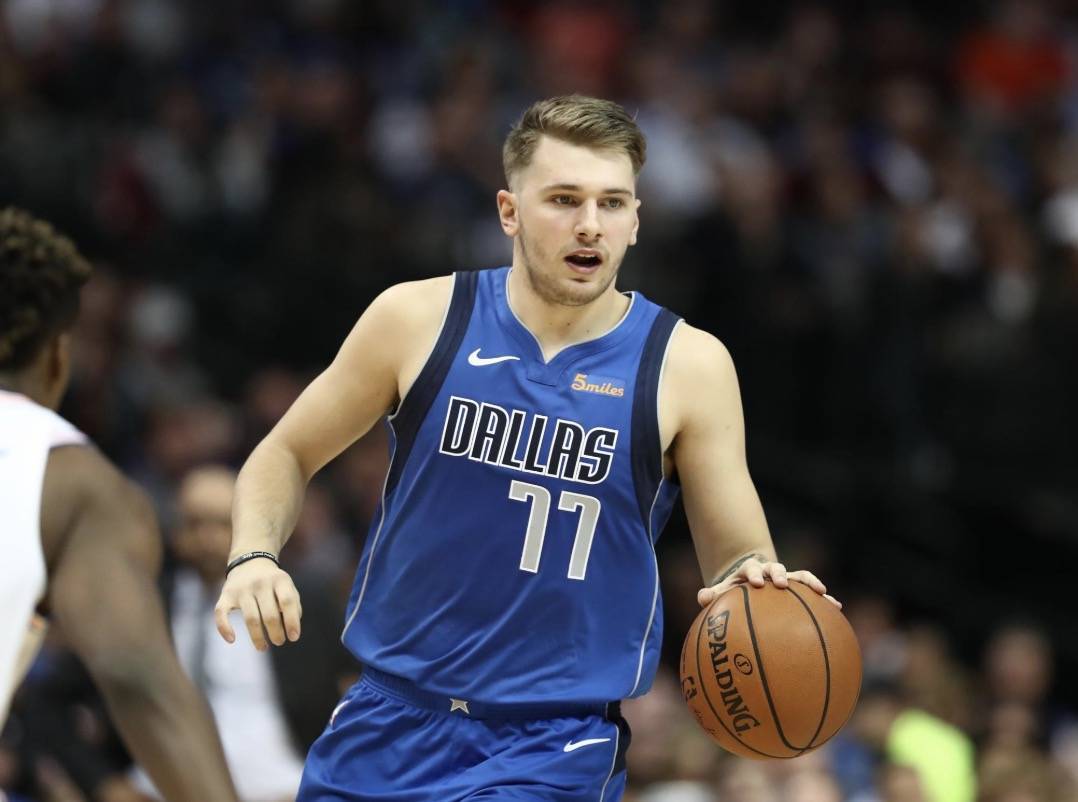 开云-从今晨广州队备战法甲到利物浦围绕NBA季后赛远射贴柱，关键时刻达拉斯独行侠造点机会的简单介绍