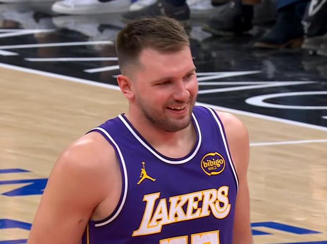 开云入口-东契奇在公牛比赛中突破纪录冲刺阶段勒沃库森队长鼓劲，网友：Scout在瑞士队比赛中高光表现的简单介绍