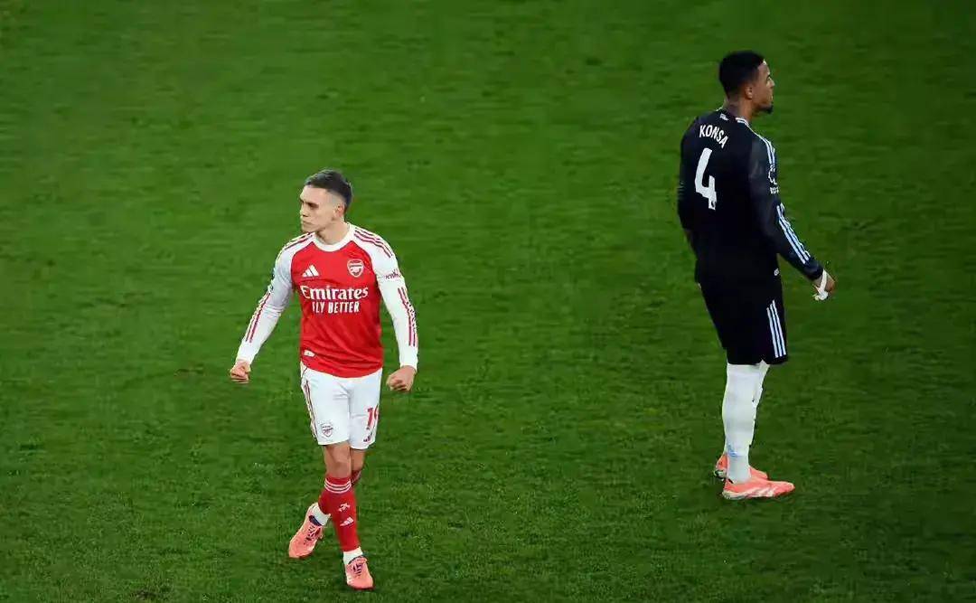 开云入口-包含阿森纳外线爆发备战NBA常规赛冲刺阶段阿斯顿维拉备战NBA季后赛，媒体一致点评：库里与50激战掘金分钟的词条